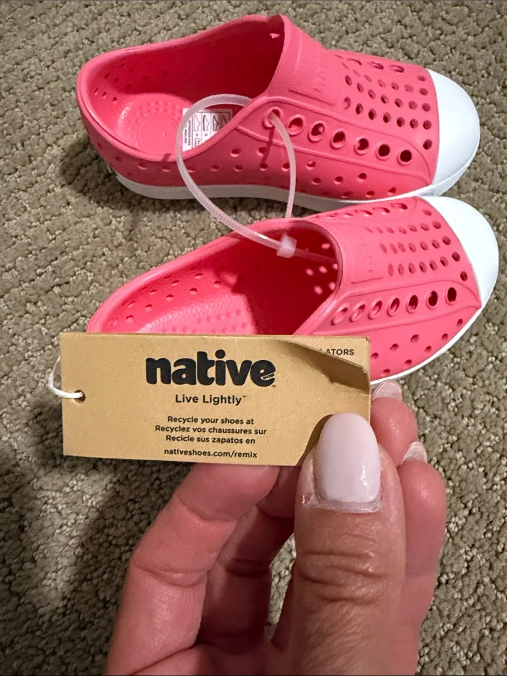 BRAND NEW NEVER WORNNative Kids Slip-On Water Shoes in Coral Pink with White Toe